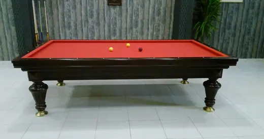 2.El Revizyon Edilmiş Bilardo Masası – Kırmızı Çuha, Koyu Kahve Gövde
