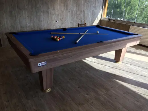 Amerikan Bilardo Masası (Kare Ayak) – Mavi Çuha, Ceviz Gövde